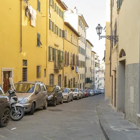 Ponte Vecchio's Nest Φλωρεντία