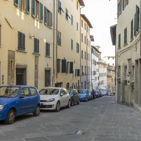 Ponte Vecchio's Nest Διαμέρισμα