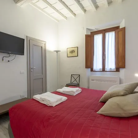Ponte Vecchio's Nest Apartament Florencja