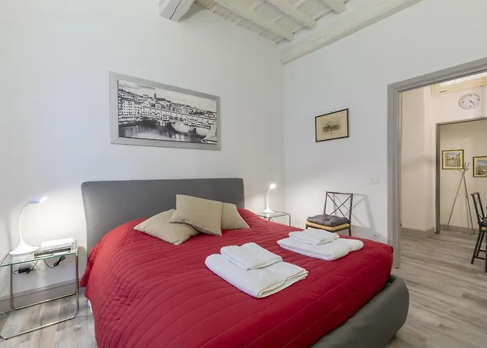 Ponte Vecchio's Nest Appartamento
